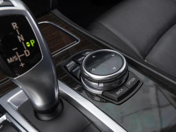 BMW 7 серии V (F01/F02/F04) Рестайлинг с пробегом 2014 года, цена 2 052 000 рублей, 223136 км, седан, Автокод Объявления