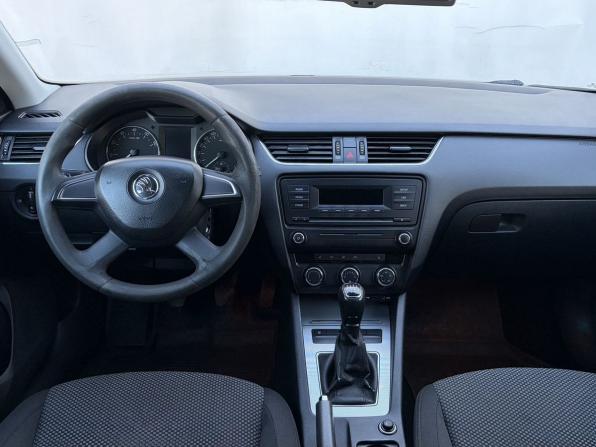Skoda Octavia III (A7) с пробегом 2013 года, цена 750 000 рублей, 309835 км, лифтбек, Автокод Объявления