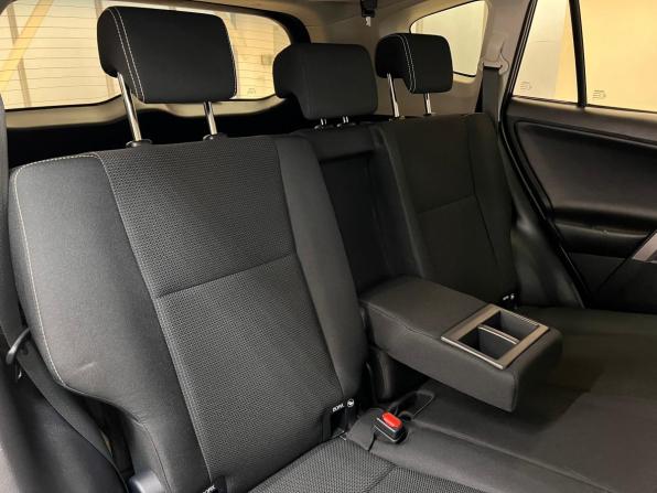 Toyota RAV4 IV (XA40) Рестайлинг с пробегом 2019 года, цена 2 740 000 рублей, 94654 км, внедорожник, Автокод Объявления