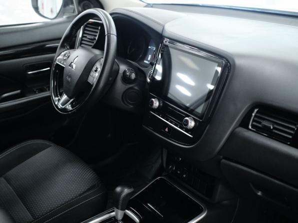 Mitsubishi Outlander III Рестайлинг 3 с пробегом 2020 года, цена 2 597 000 рублей, 78356 км, внедорожник, Автокод Объявления