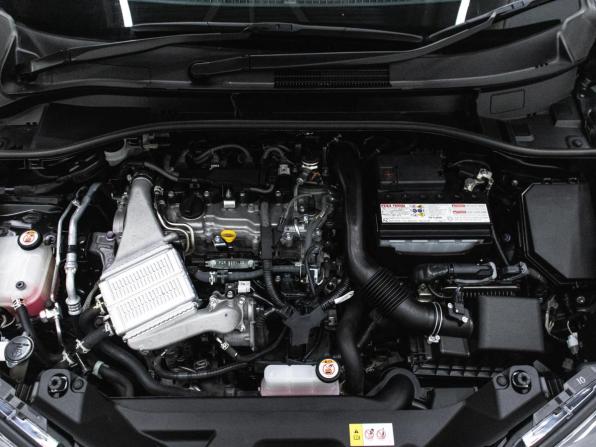 Toyota C-HR I Рестайлинг с пробегом 2021 года, цена 2 250 000 рублей, 43241 км, внедорожник, Автокод Объявления