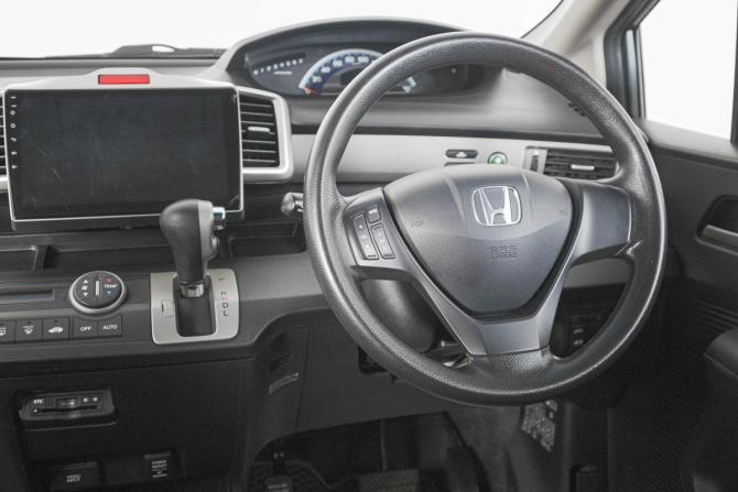 Honda Freed I с пробегом 2011 года, цена 1 149 000 рублей, 116000 км, компактвэн, Автокод Объявления