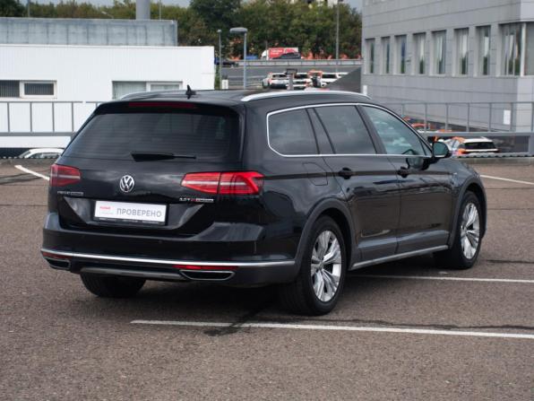 Volkswagen Passat B8 с пробегом 2017 года, цена 2 097 000 рублей, 276717 км, универсал, Автокод Объявления
