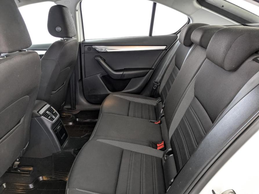 Skoda Octavia III (A7) Рестайлинг Москва  - изображение 18
