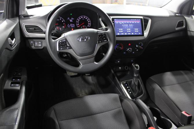 Hyundai Solaris II Рестайлинг с пробегом 2021 года, цена 1 790 000 рублей, 43176 км, седан, Автокод Объявления