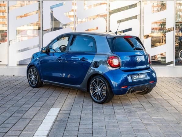 Smart Forfour II с пробегом 2017 года, цена 1 686 000 рублей, 117995 км, хэтчбек, Автокод Объявления