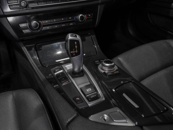 BMW 5 серии VI (F10/F11/F07) Рестайлинг с пробегом 2016 года, цена 1 935 000 рублей, 215200 км, седан, Автокод Объявления