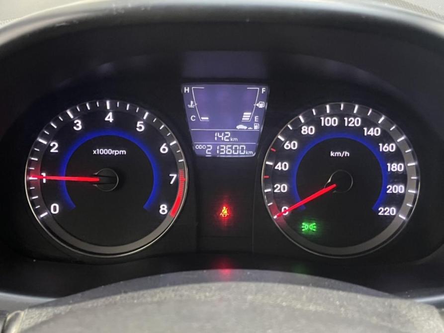 Hyundai Solaris I Курск  - изображение 6