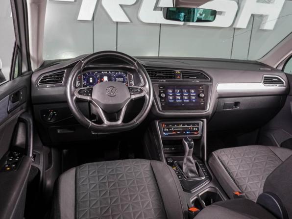 Volkswagen Tiguan II Рестайлинг с пробегом 2021 года, цена 2 349 000 рублей, 120593 км, внедорожник, Автокод Объявления