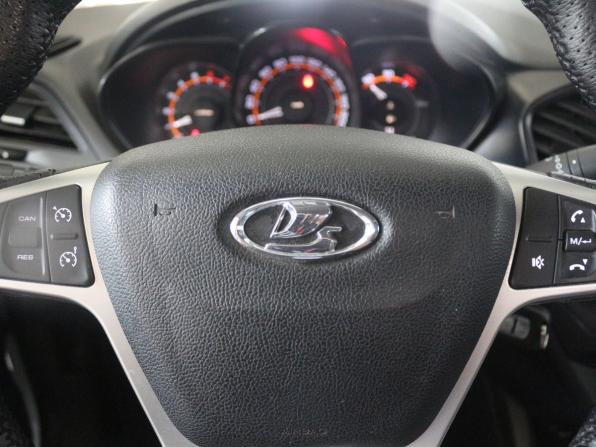 Lada (ВАЗ) Vesta I с пробегом 2018 года, цена 830 000 рублей, 103056 км, седан, Автокод Объявления