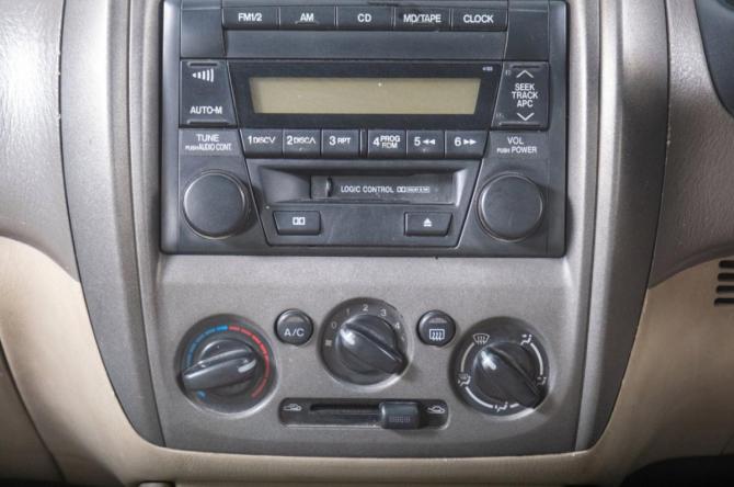Mazda Familia VIII (BJ) с пробегом 2003 года, цена 199 000 рублей, 450000 км, седан, Автокод Объявления