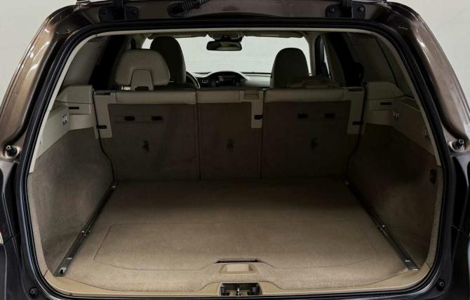 Volvo XC70 II Рестайлинг с пробегом 2013 года, цена 1 745 000 рублей, 265004 км, универсал, Автокод Объявления