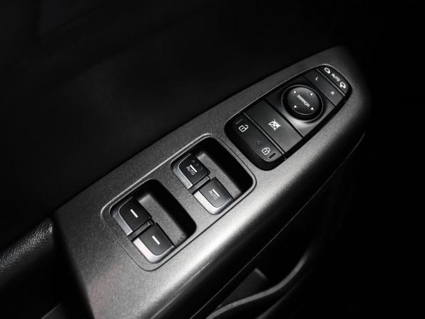 Kia Sportage IV с пробегом 2017 года, цена 2 099 000 рублей, 66946 км, внедорожник, Автокод Объявления