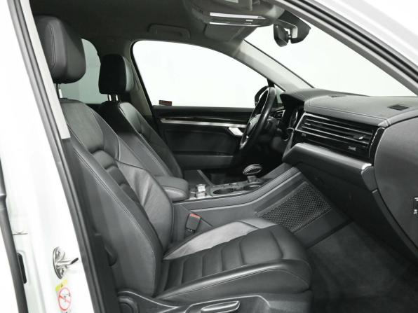 Volkswagen Touareg III с пробегом 2019 года, цена 5 200 000 рублей, 125000 км, внедорожник, Автокод Объявления