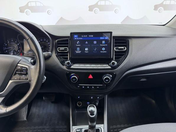 Hyundai Solaris II Рестайлинг с пробегом 2021 года, цена 1 567 000 рублей, 92670 км, седан, Автокод Объявления