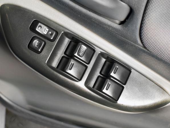 Toyota Vitz I (P10) с пробегом 2001 года, цена 339 995 рублей, 299999 км, хэтчбек, Автокод Объявления