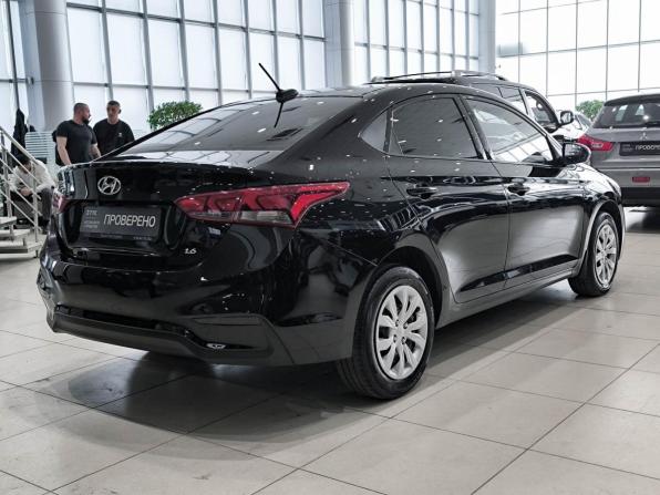 Hyundai Solaris II с пробегом 2019 года, цена 1 299 000 рублей, 139799 км, седан, Автокод Объявления