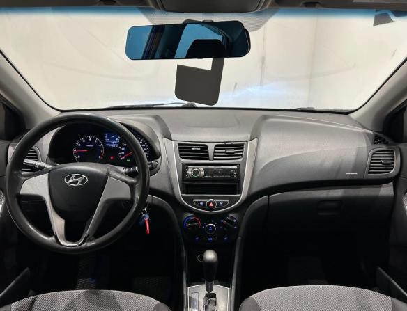 Hyundai Solaris I с пробегом 2013 года, цена 729 000 рублей, 114225 км, седан, Автокод Объявления