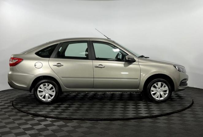 Lada (ВАЗ) Granta I Рестайлинг с пробегом 2022 года, цена 825 000 рублей, 55827 км, лифтбек, Автокод Объявления