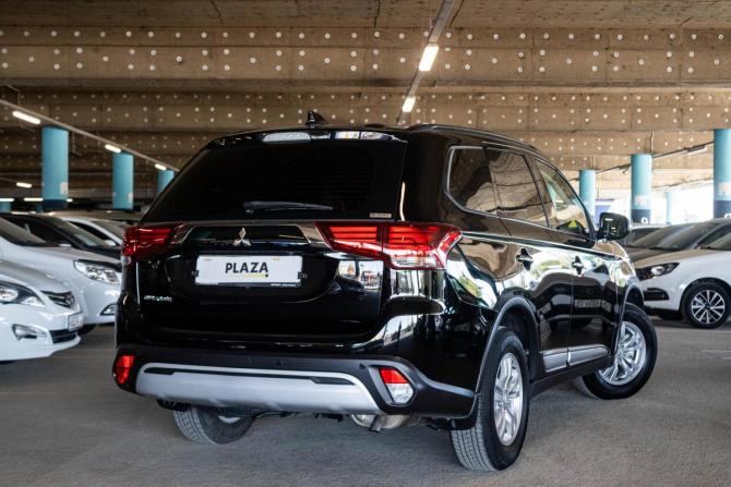 Mitsubishi Outlander III Рестайлинг 3 с пробегом 2021 года, цена 2 489 000 рублей, 141626 км, внедорожник, Автокод Объявления