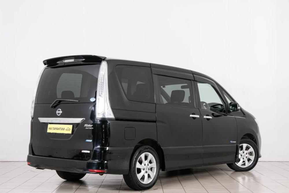 Nissan Serena IV (C26) Красноярск  - изображение 7