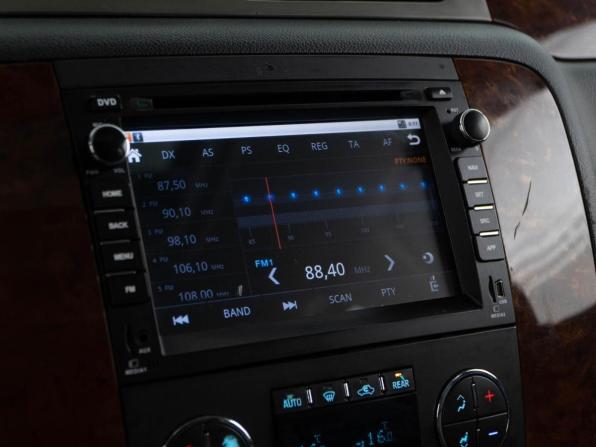 Chevrolet Tahoe III с пробегом 2011 года, цена 1 796 444 рубля, 348016 км, внедорожник, Автокод Объявления