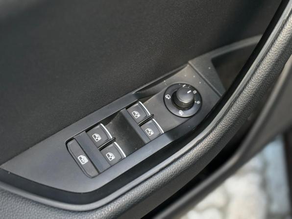 Skoda Superb III с пробегом 2015 года, цена 1 250 000 рублей, 349729 км, лифтбек, Автокод Объявления