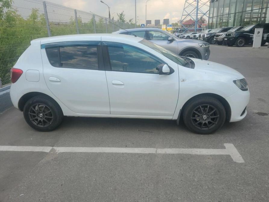 Renault Sandero II Москва  - изображение 9