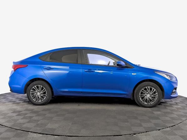 Hyundai Solaris II с пробегом 2019 года, цена 1 455 000 рублей, 64302 км, седан, Автокод Объявления