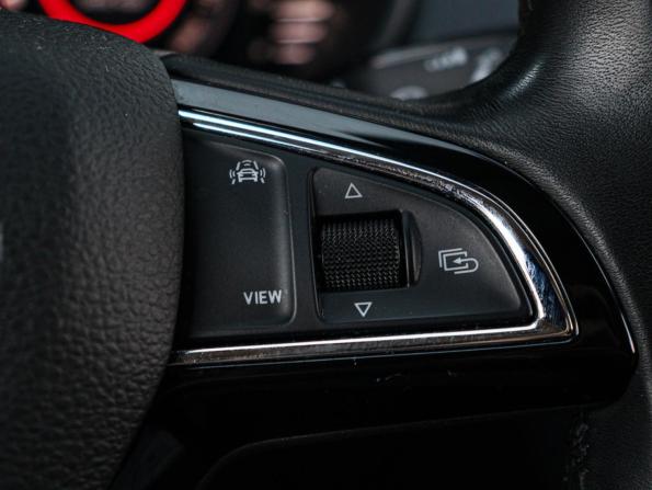 Skoda Octavia III (A7) Рестайлинг с пробегом 2020 года, цена 2 320 000 рублей, 95263 км, лифтбек, Автокод Объявления