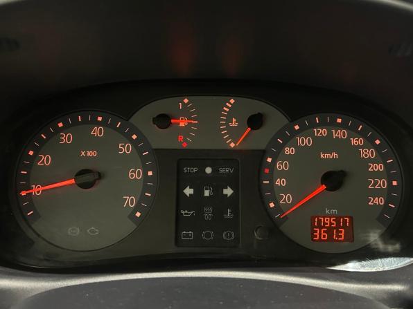 Renault Symbol I Рестайлинг с пробегом 2005 года, цена 299 000 рублей, 177291 км, седан, Автокод Объявления