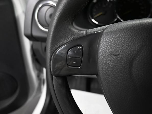 Renault Sandero II с пробегом 2017 года, цена 945 000 рублей, 95224 км, хэтчбек, Автокод Объявления