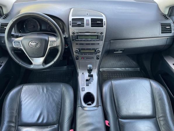 Toyota Avensis III с пробегом 2010 года, цена 950 000 рублей, 231700 км, седан, Автокод Объявления