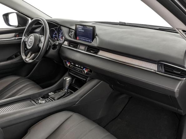 Mazda 6 III (GJ) Рестайлинг 2 с пробегом 2019 года, цена 2 900 000 рублей, 33604 км, седан, Автокод Объявления