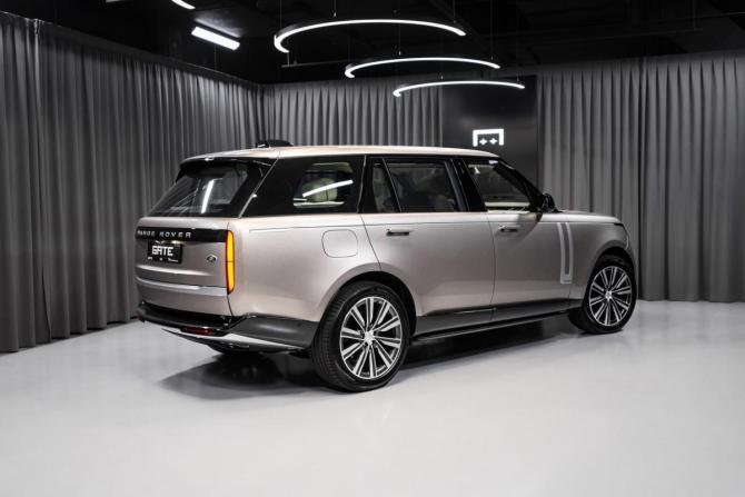 Новый Land Rover Range Rover V 2025 года, цена 32 657 300 рублей, внедорожник, Автокод Объявления