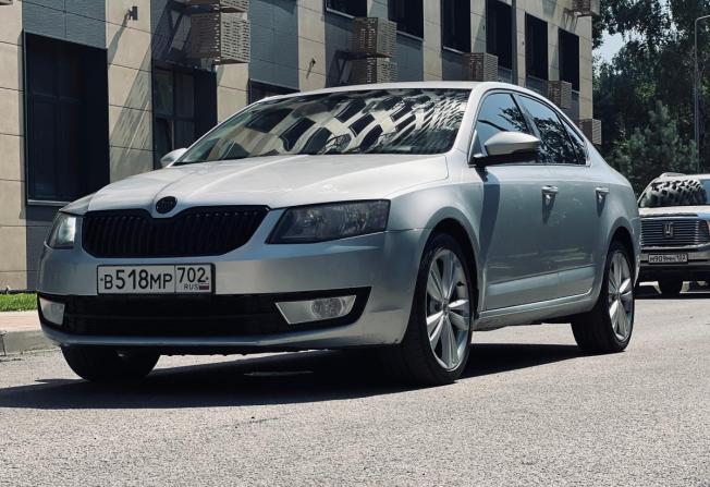 Skoda Octavia III (A7) с пробегом 2014 года, цена 950 000 рублей, 264319 км, лифтбек, Автокод Объявления