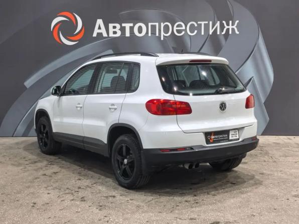 Volkswagen Tiguan I Рестайлинг с пробегом 2014 года, цена 1 090 000 рублей, 178600 км, внедорожник, Автокод Объявления