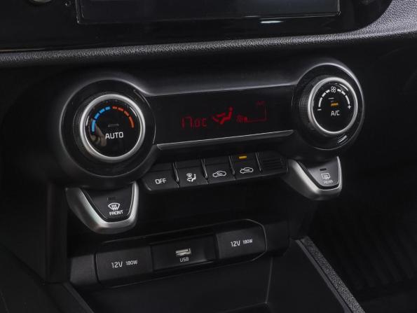 Kia Rio IV Рестайлинг с пробегом 2022 года, цена 2 130 000 рублей, 29602 км, хэтчбек, Автокод Объявления