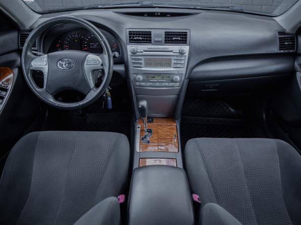 Toyota Camry VI (XV40) Рестайлинг с пробегом 2011 года, цена 1 400 000 рублей, 265000 км, седан, Автокод Объявления