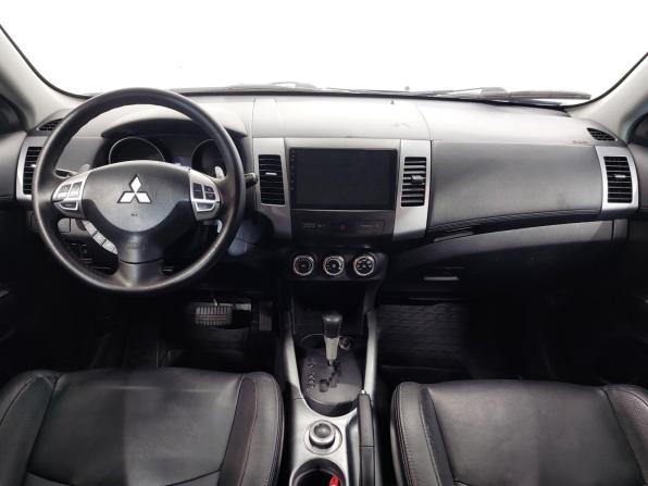 Mitsubishi Outlander II Рестайлинг с пробегом 2010 года, цена 1 110 000 рублей, 247653 км, внедорожник, Автокод Объявления