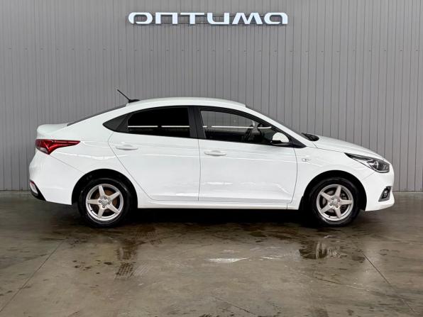 Hyundai Solaris II с пробегом 2020 года, цена 1 537 000 рублей, 139688 км, седан, Автокод Объявления