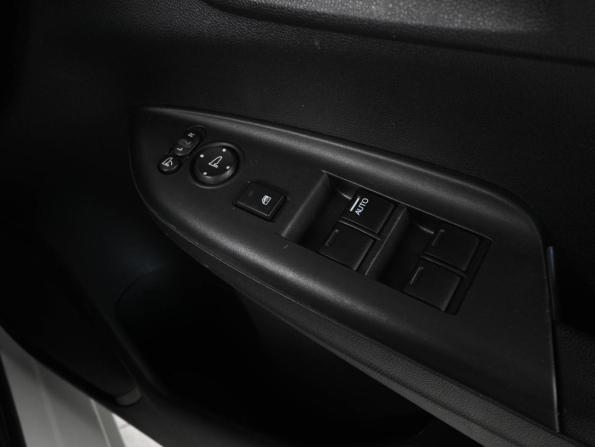 Honda Fit III Рестайлинг с пробегом 2017 года, цена 1 079 000 рублей, 150212 км, хэтчбек, Автокод Объявления