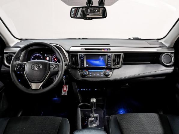 Toyota RAV4 IV (XA40) Рестайлинг с пробегом 2017 года, цена 2 150 000 рублей, 146082 км, внедорожник, Автокод Объявления