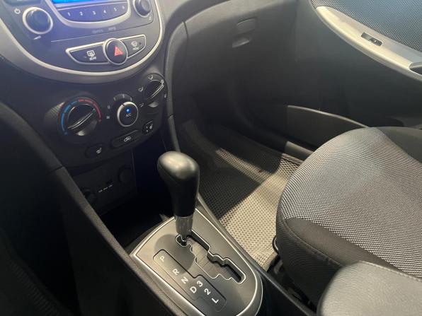 Hyundai Solaris I с пробегом 2014 года, цена 849 000 рублей, 185110 км, седан, Автокод Объявления