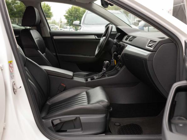 Skoda Superb III с пробегом 2018 года, цена 2 010 000 рублей, 124545 км, лифтбек, Автокод Объявления