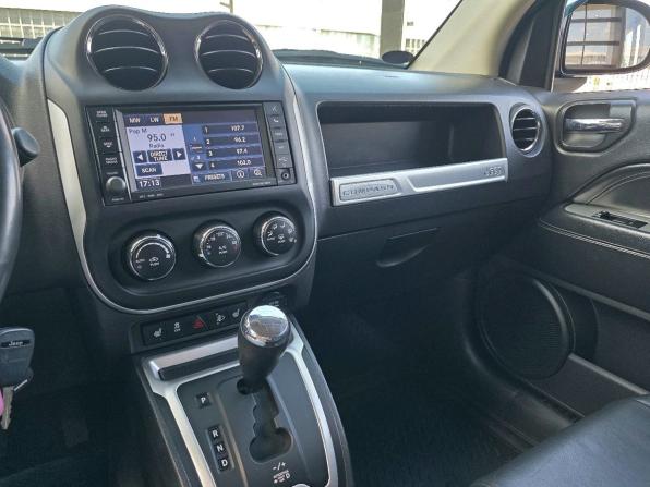 Jeep Compass I Рестайлинг 2 с пробегом 2013 года, цена 1 100 000 рублей, 228994 км, внедорожник, Автокод Объявления
