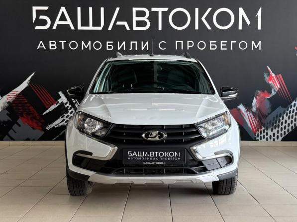 Lada (ВАЗ) Granta I Рестайлинг с пробегом 2024 года, цена 929 000 рублей, 40045 км, универсал, Автокод Объявления