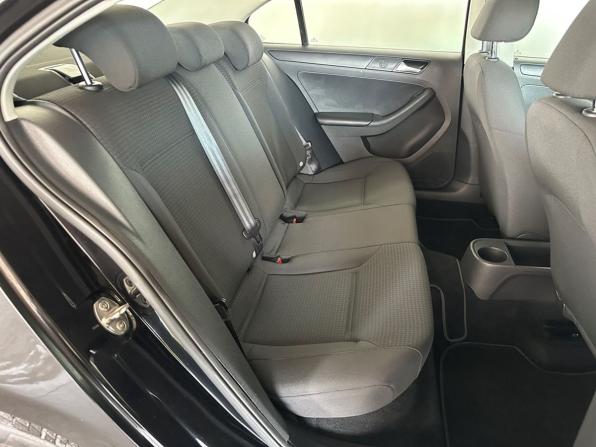 Volkswagen Jetta VI Рестайлинг с пробегом 2015 года, цена 1 049 000 рублей, 225547 км, седан, Автокод Объявления