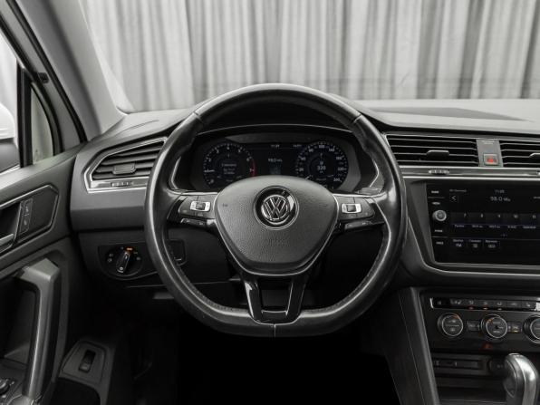 Volkswagen Tiguan II с пробегом 2017 года, цена 2 840 000 рублей, 73667 км, внедорожник, Автокод Объявления