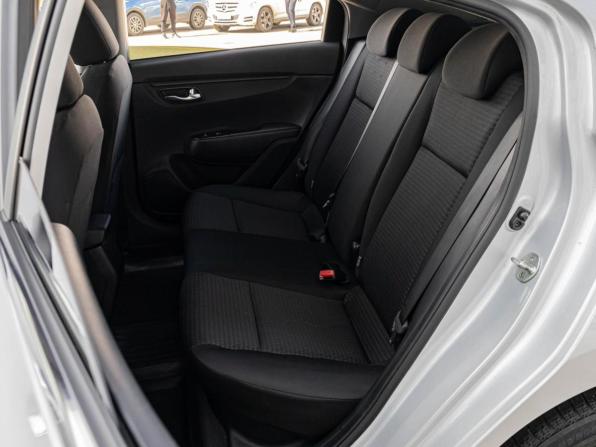 Kia Rio IV Рестайлинг с пробегом 2021 года, цена 1 649 030 рублей, 120042 км, седан, Автокод Объявления